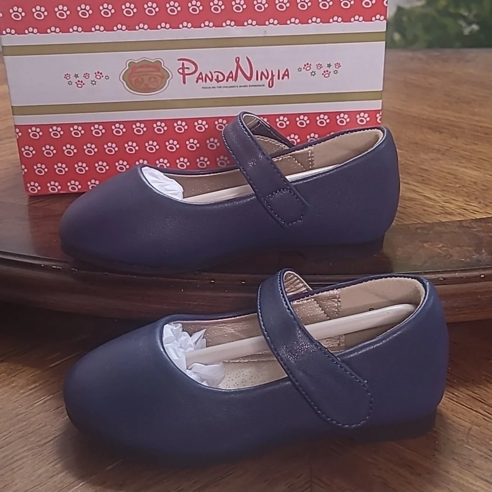 New in box! Pandaninjia Susie flat Navy dress shoes Girls toddler size 6